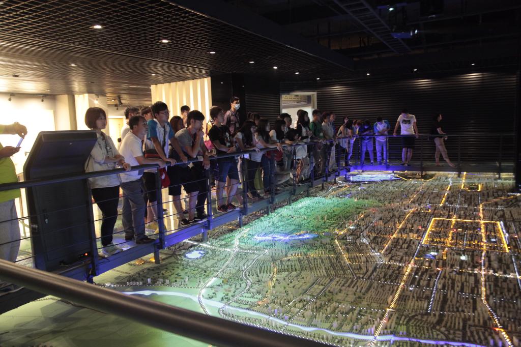 研习营一行参观了西安城市规划馆