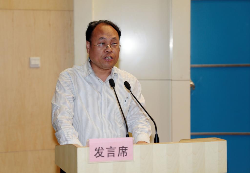 数控学院院长刘清介绍亿滋订单班情况